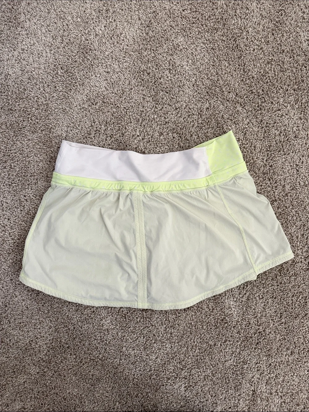 Lululemon Light Yellow Activewear Skirt with Built-In Shorts - Size 6